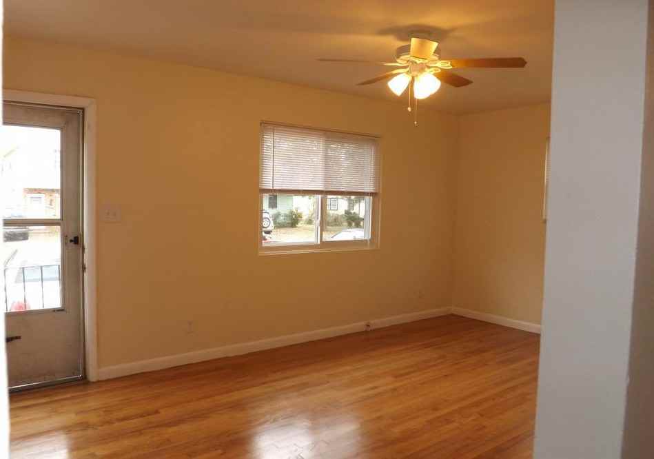4926 Atterbury St - Photo 2 of 9