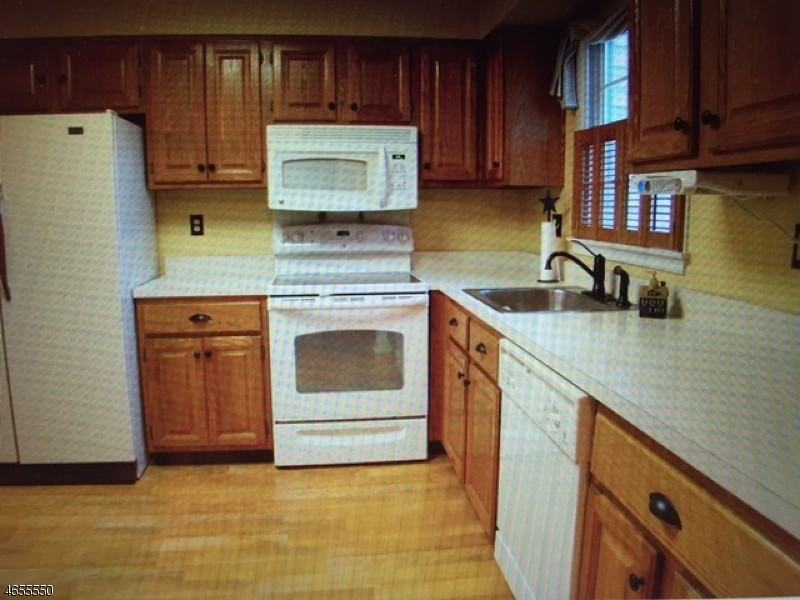 9 Owl Ct - Photo 3 of 19