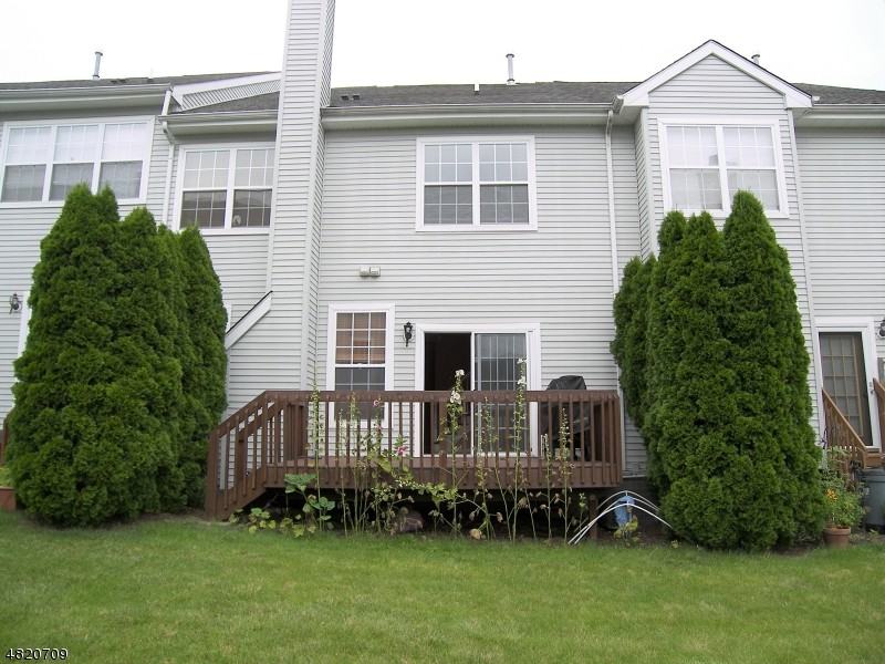 111 Cardigan Ct - Photo 3 of 23