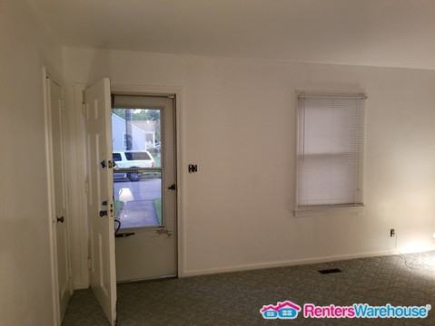 6444 Devonshire Rd - Photo 2 of 24