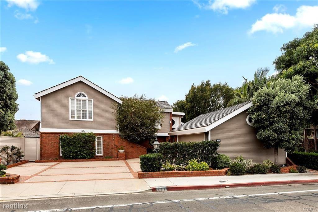 401 Bayside Dr - Photo 3 of 38