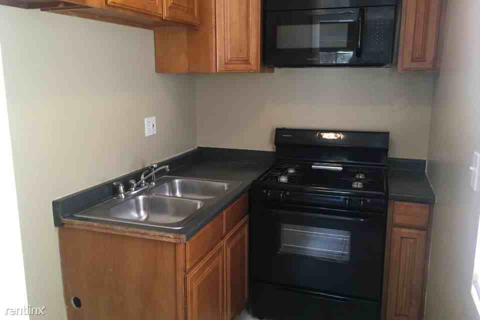1153 E 71st St - Photo 3 of 5