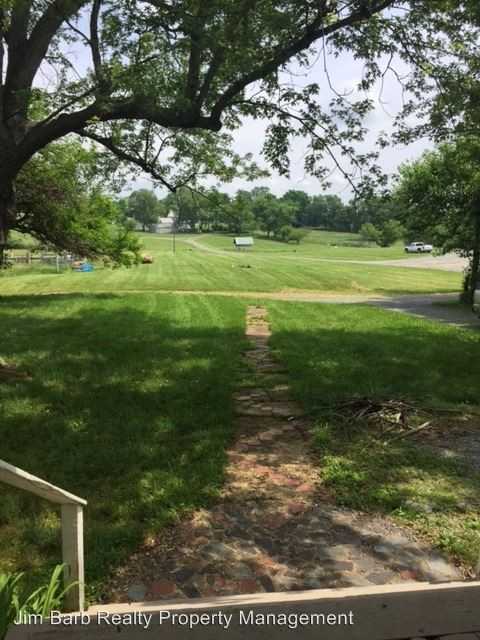 801 E Main St - Photo 2 of 15