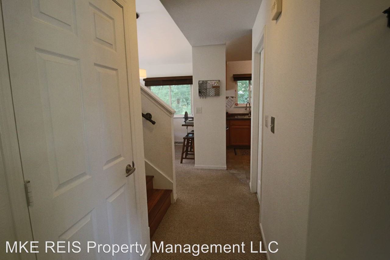 W205 S8311-13 Pasadena Drive - Photo 2 of 18