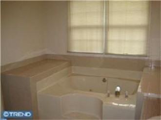 314 Lake Side Dr - Photo 3 of 6