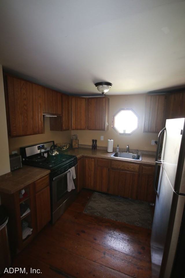 2176 Main St #2 - Photo 3 of 16