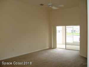 2719 Bradfordt Dr - Photo 3 of 6