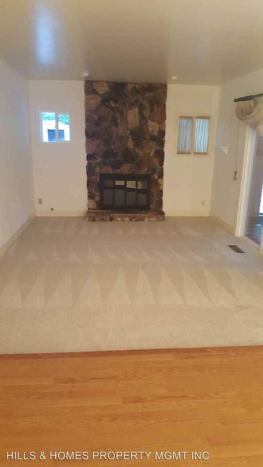 1149 Lanewood Way - Photo 3 of 15