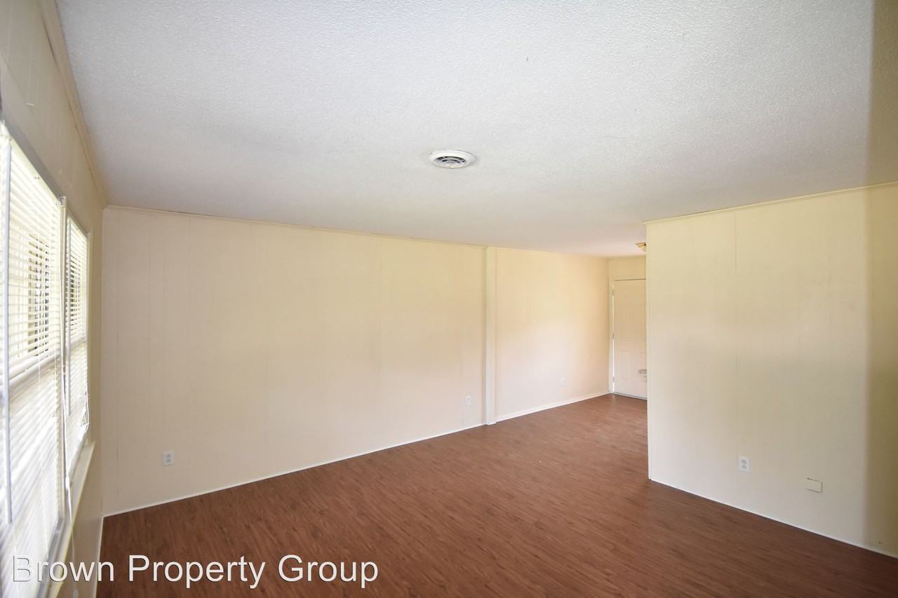 Dogwood Pointe Apartments - Photo 2 of 10