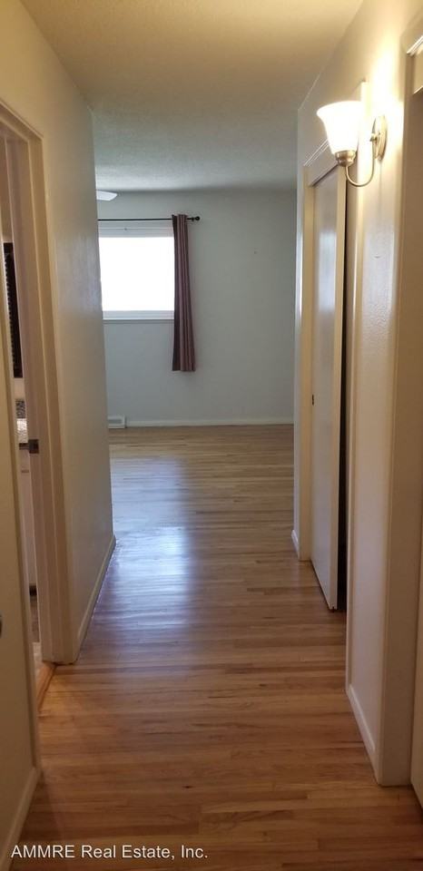 7305 Dellwood Rd NE - Photo 3 of 21