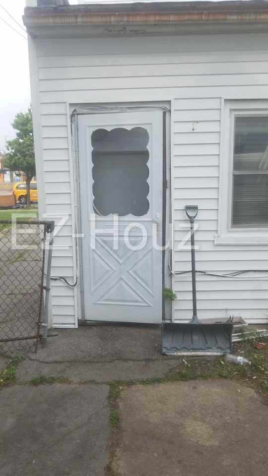 2055 Niagara St - Photo 2 of 2