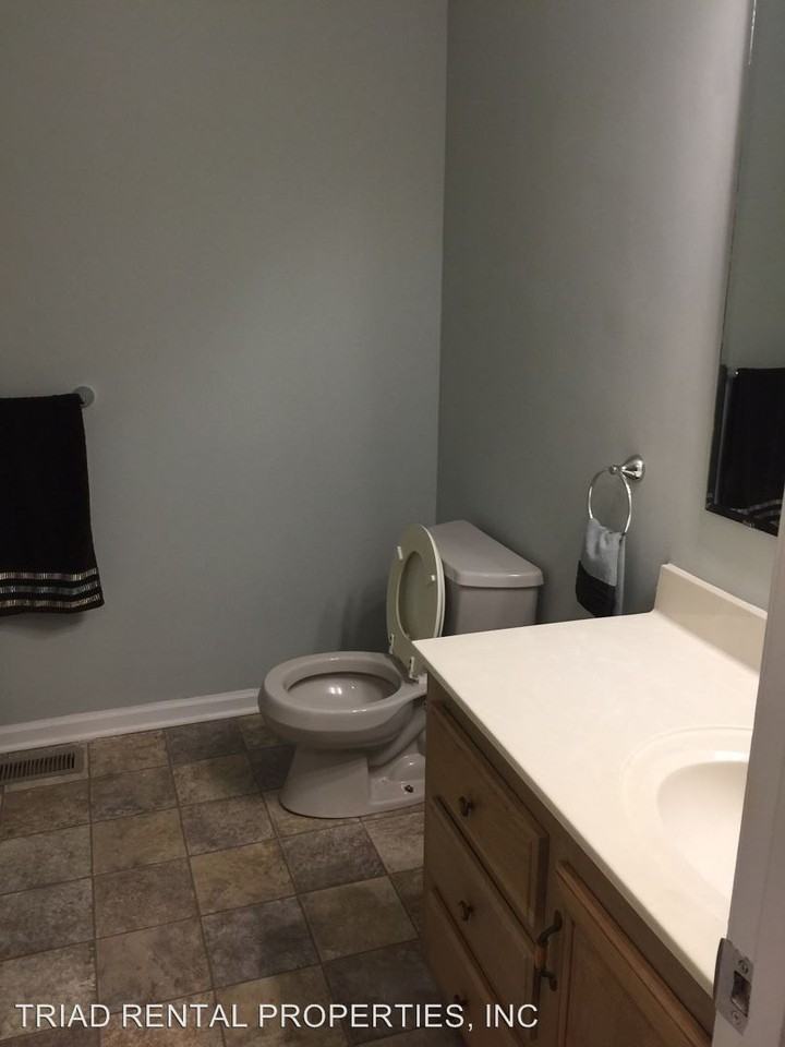 1534 Gopher Woods Rd - Photo 3 of 9