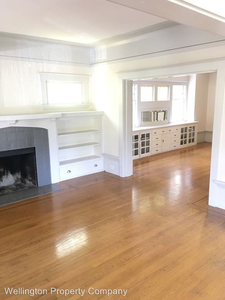 481 Crofton Ave - Photo 2 of 22