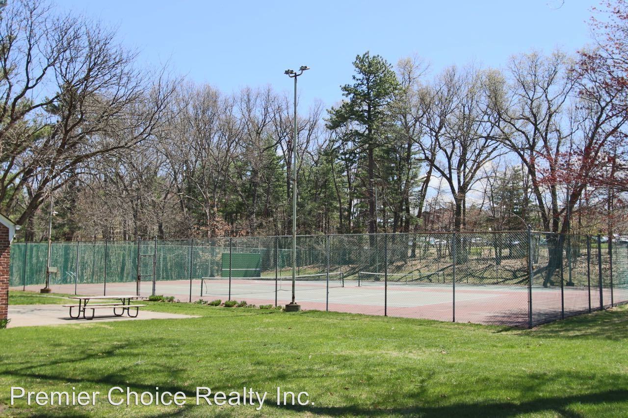 1179 Dickinson St - Photo 3 of 16