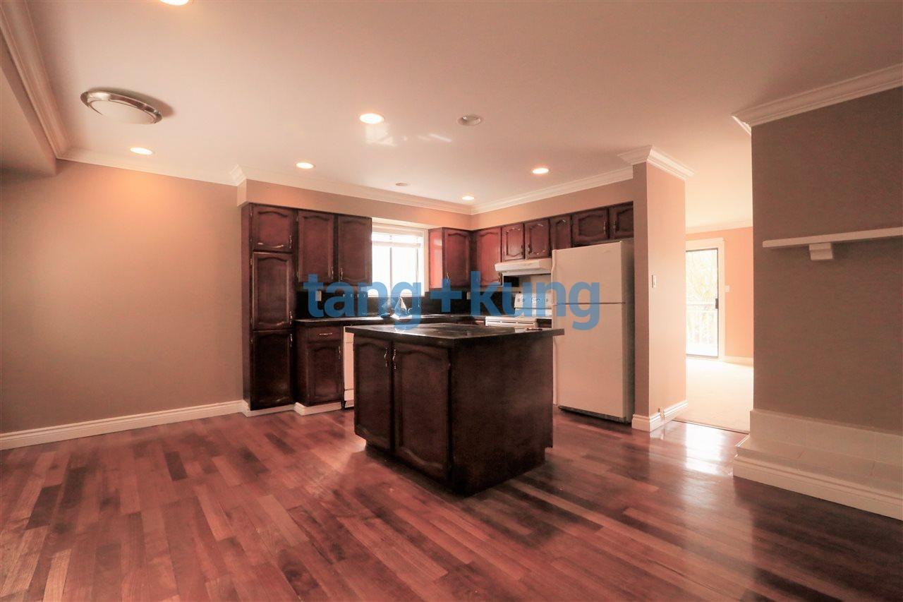 6220 Sunwood Drive - Photo 3 of 16