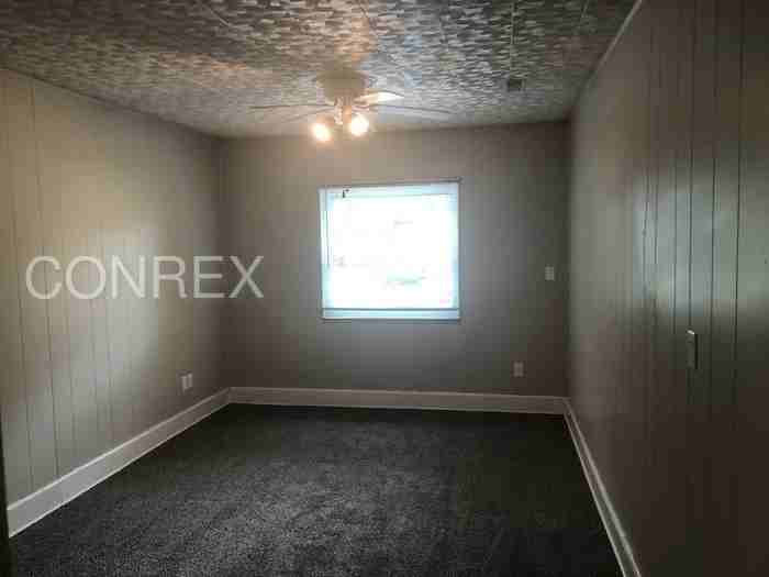 2950 Langfield Dr - Photo 3 of 4