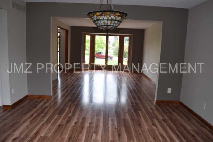 19194 Augusta Dr - Photo 3 of 26