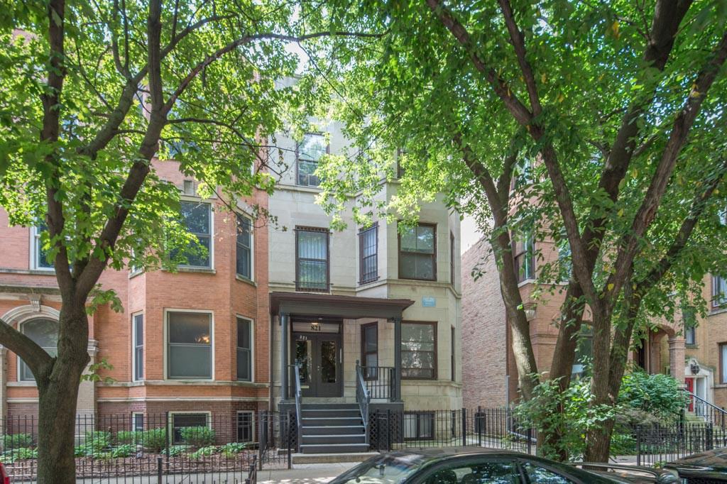 821 W Newport Ave 2R, Chicago, IL 60657 2 Bedroom Apartment for Rent