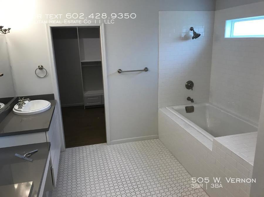 505 W Vernon Ave - Photo 3 of 14