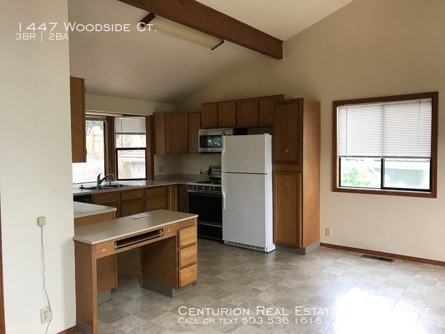 1445-1447 Woodside Ct SE - Photo 2 of 15