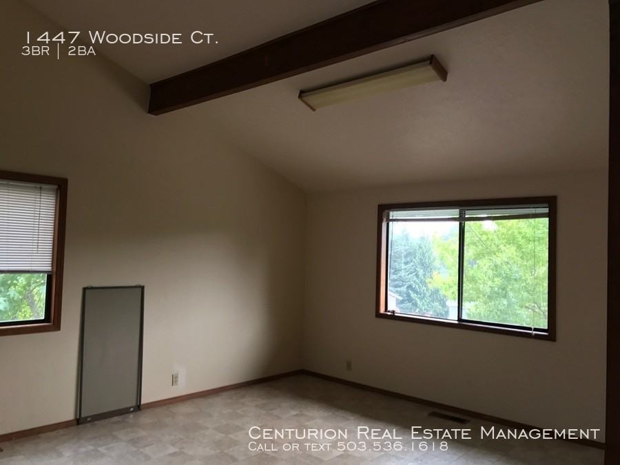 1445-1447 Woodside Ct SE - Photo 3 of 15