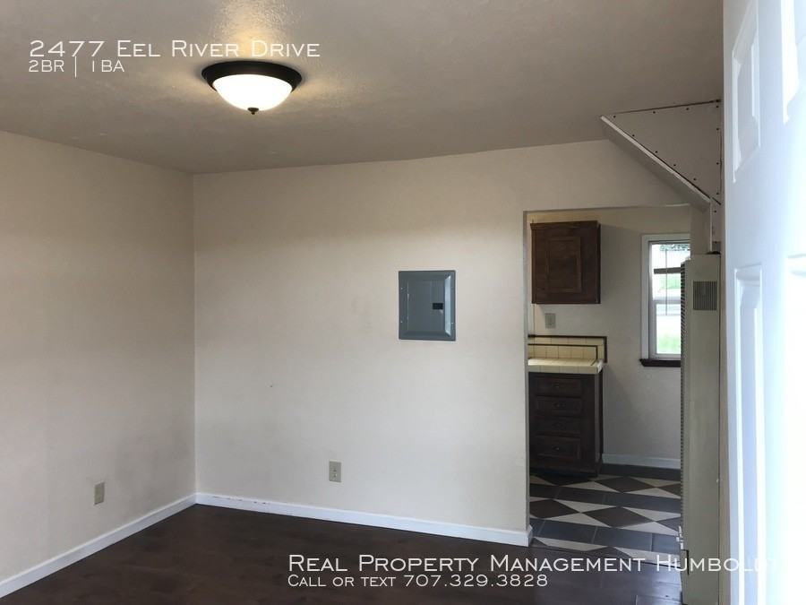 2477 Eel River Dr - Photo 3 of 14