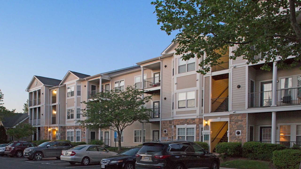 The Reserve at Fairfax Corner - Photo 7 of 50