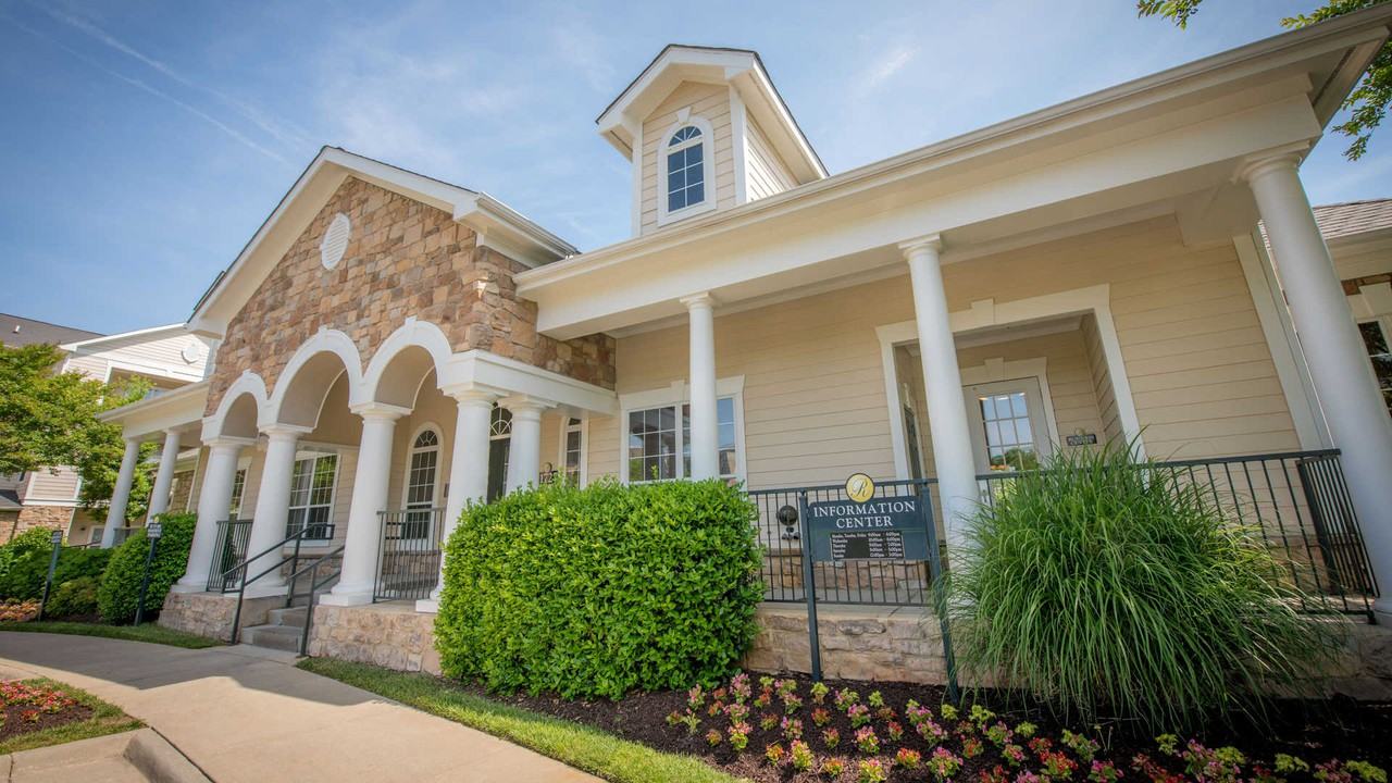 The Reserve at Fairfax Corner - Photo 6 of 50