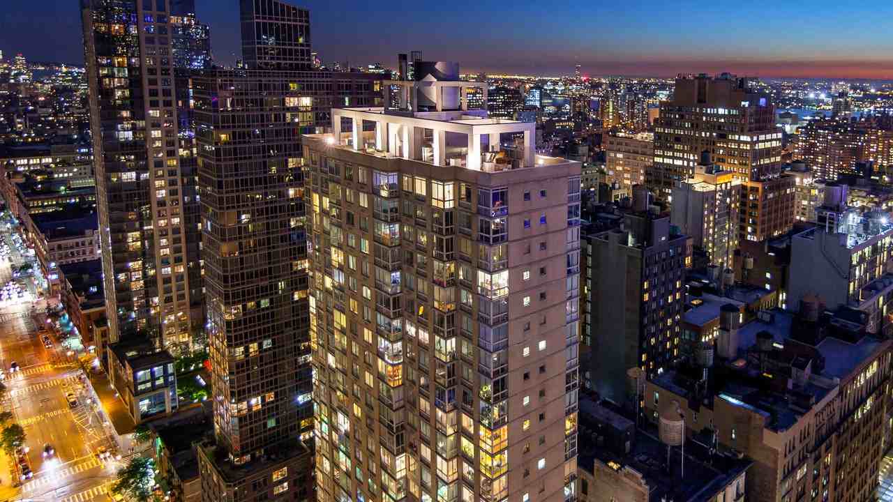 777 6th Avenue - Photo 4 of 53