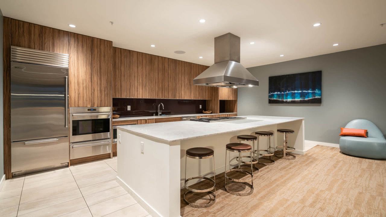 Venn at Main - Photo 6 of 60