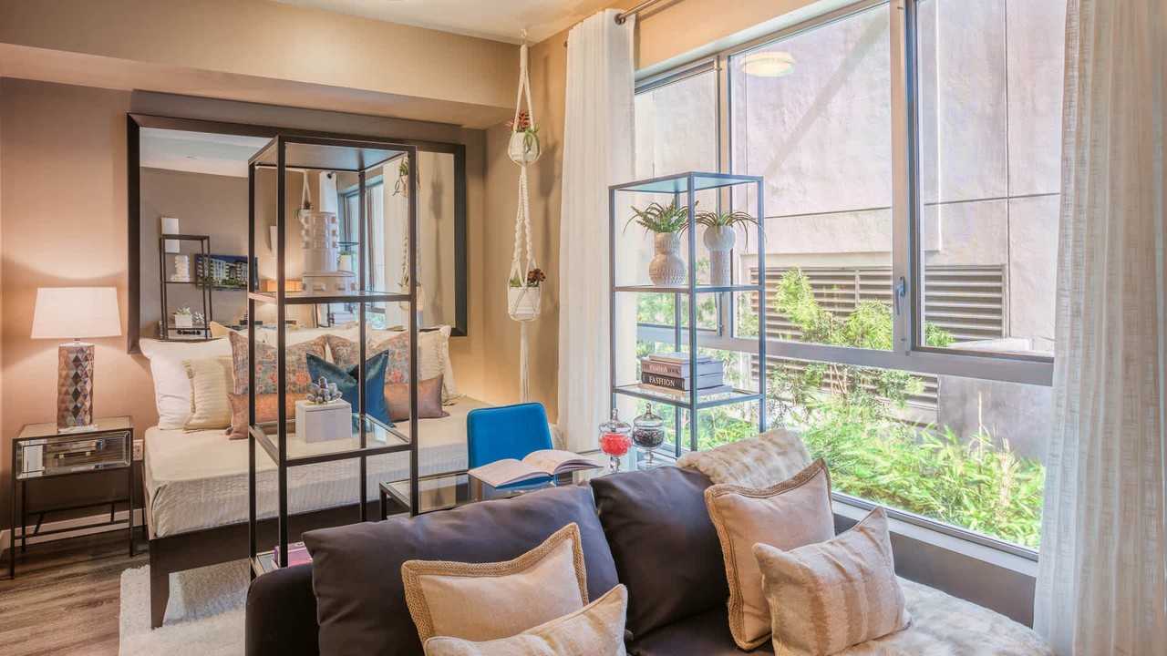 Radius Koreatown - Photo 5 of 57