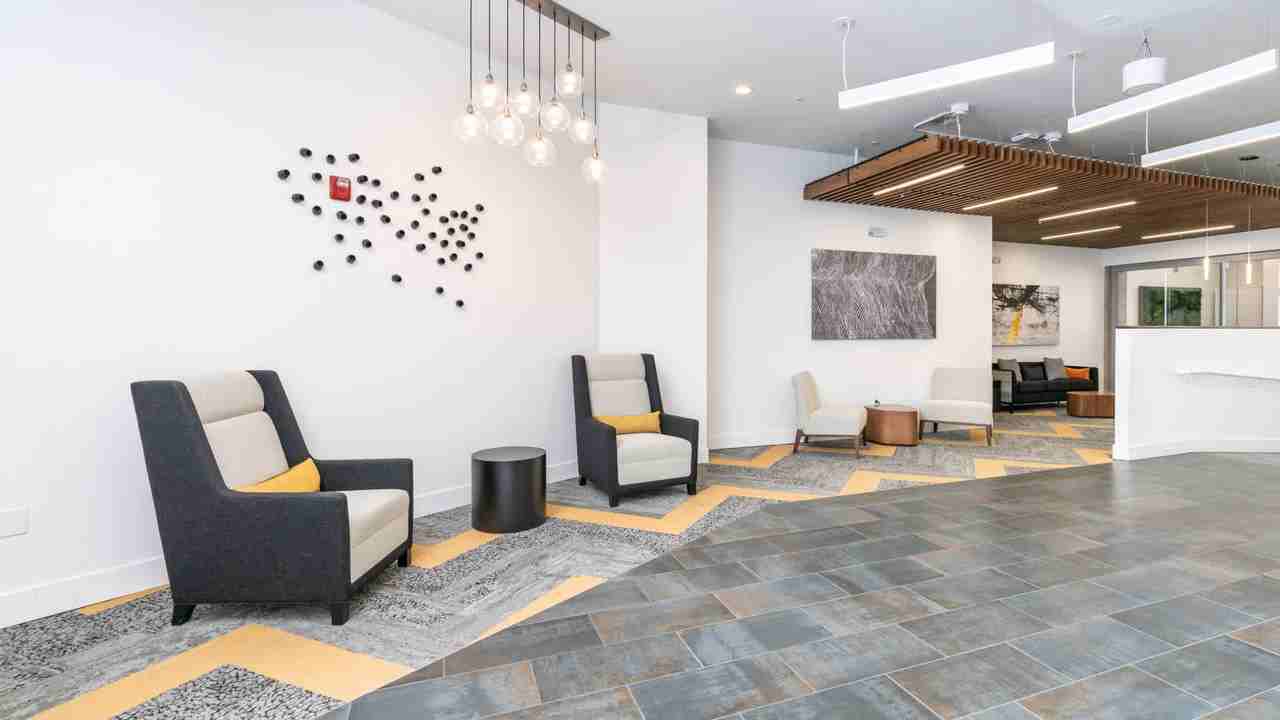 The Pearl - Photo 6 of 49