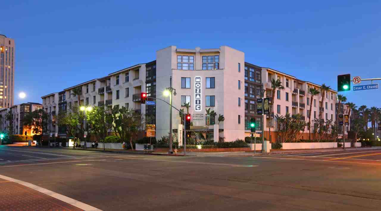 Mozaic at Union Station - Photo 2 of 50