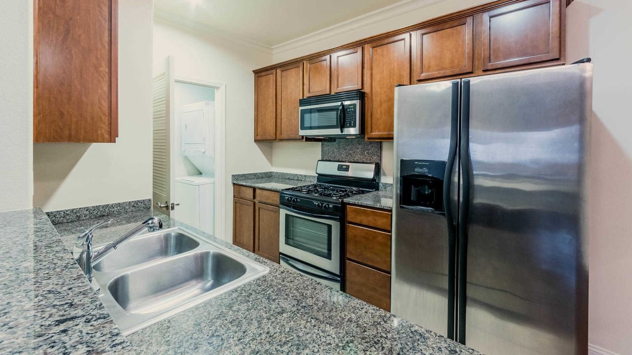 Versailles Koreatown - Photo 7 of 47