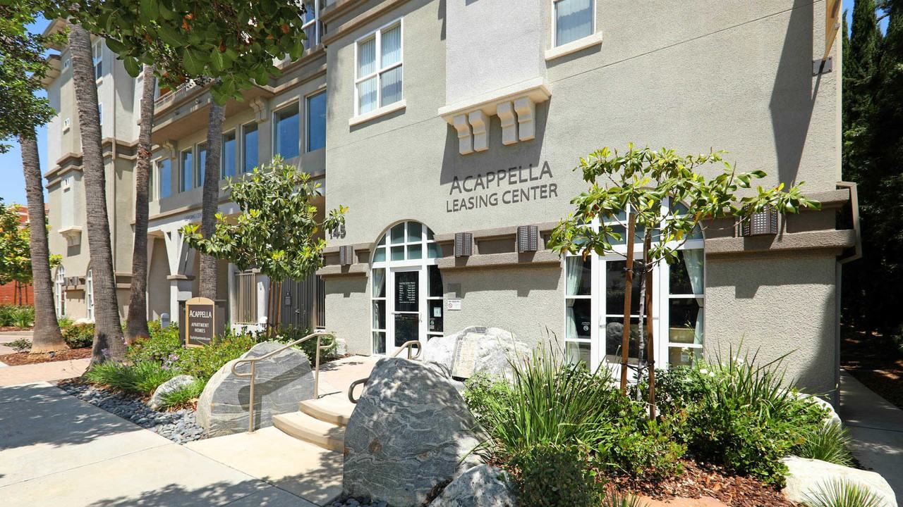 Acappella Pasadena - Photo 6 of 47