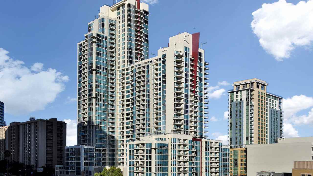 Vantage Pointe - Photo 3 of 35