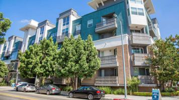 featured image of 601 E 2nd St