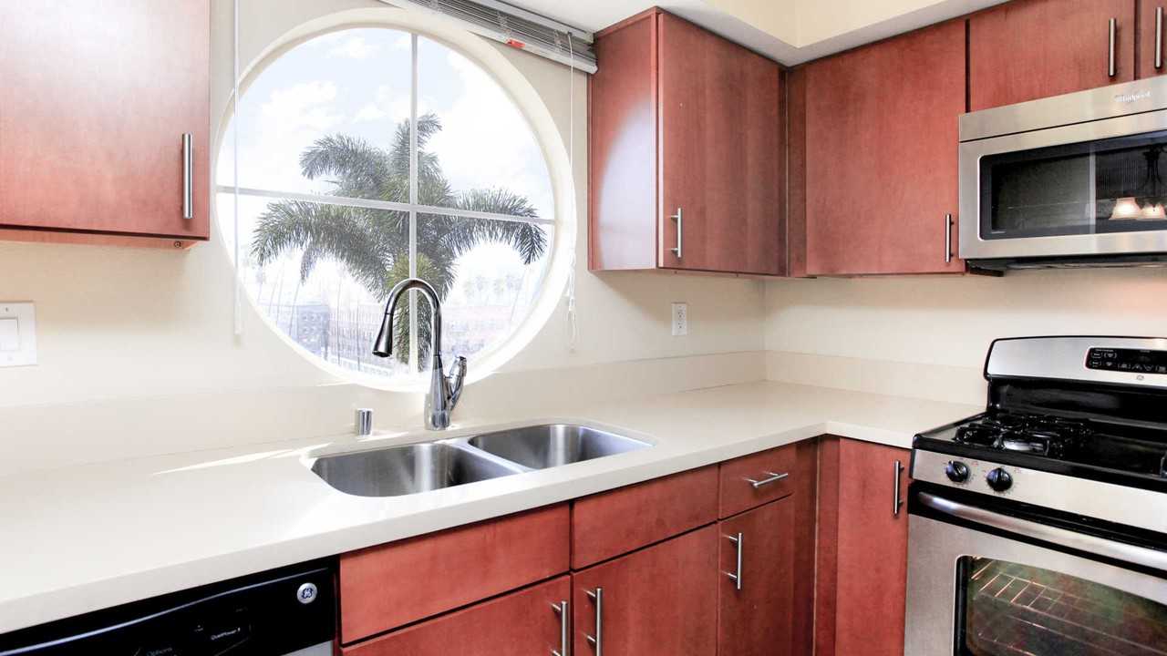 The Cleo - Photo 7 of 28