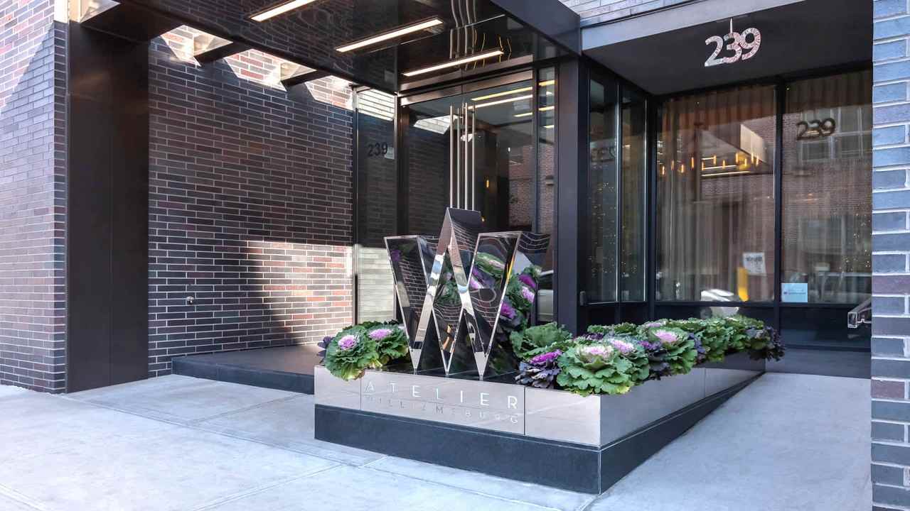 Atelier - Photo 3 of 50