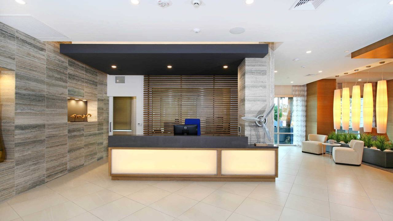 Altitude - Photo 3 of 47