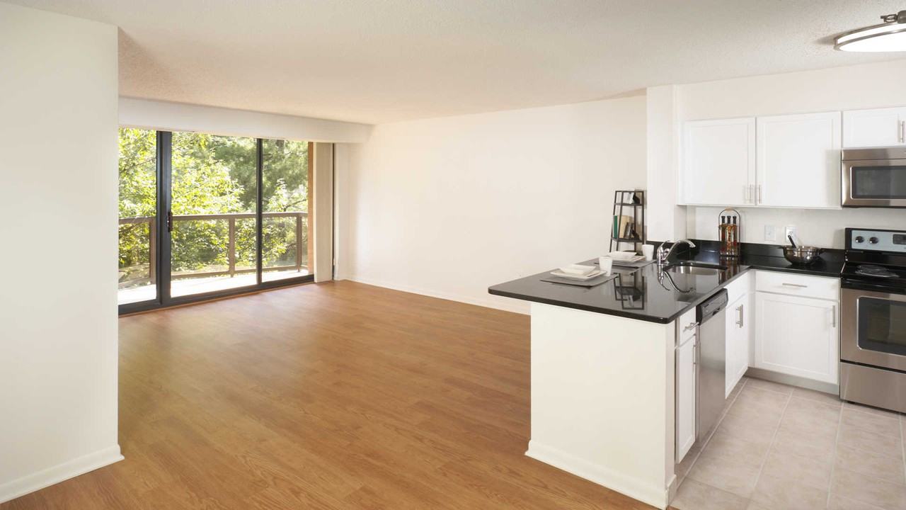 2501 Porter - Photo 7 of 43