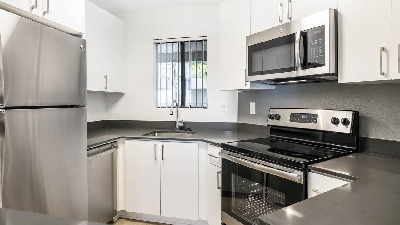 Prado - Photo 5 of 55