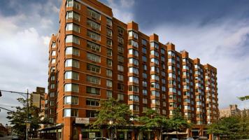 featured image of 750 Columbus Ave