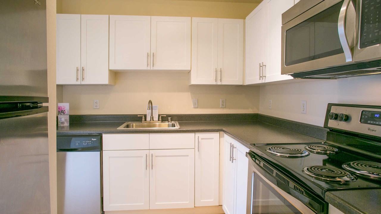 City Square Bellevue - Photo 6 of 67