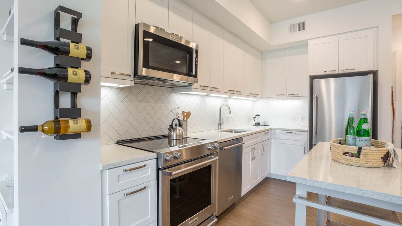 100K - Photo 7 of 63