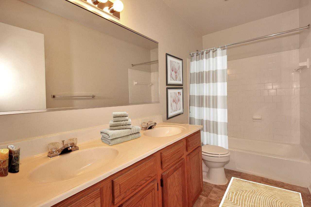 The Glens at Diamond Ridge - Photo 5 of 13