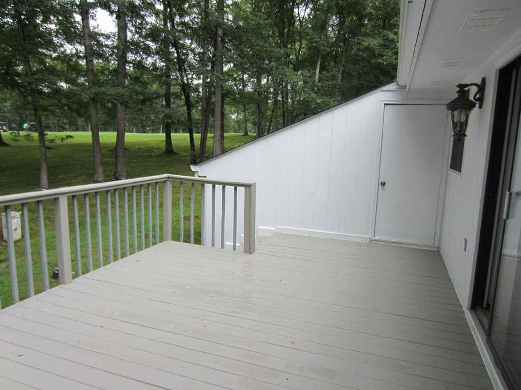 127 Woodland Dr - Photo 3 of 16