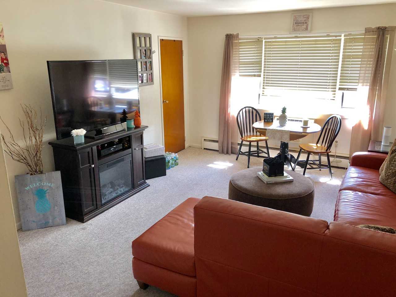 15 Colonial Dr - Photo 3 of 19