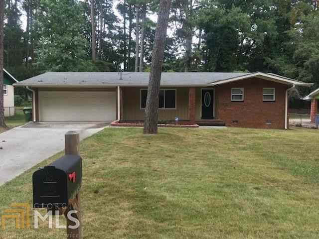 1762 Timothy Dr SW - Photo 3 of 8