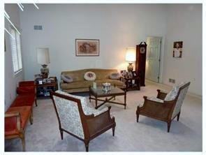 13 Phillip Ct - Photo 2 of 14